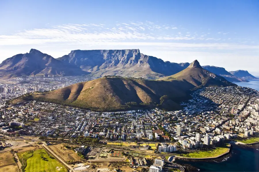 Explore Cape town tours packages​ featuring iconic scenic beaches, and thrilling activities for a perfect South African adventure.